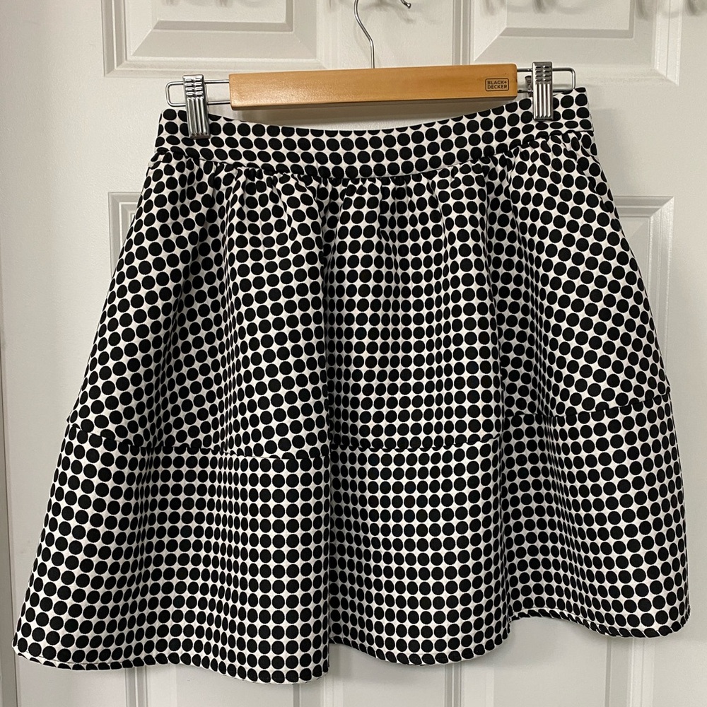 Polka dot mini skirt with pockets